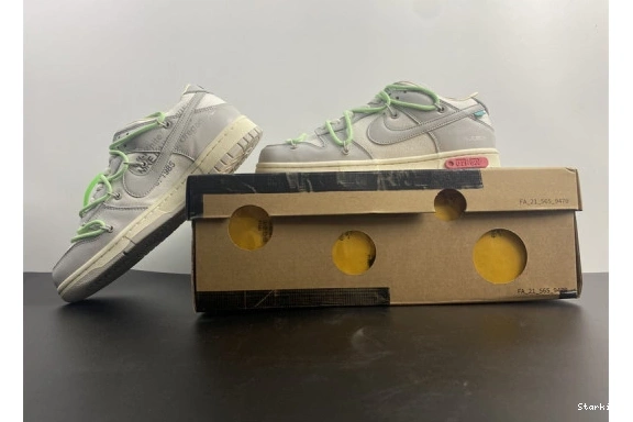 Lot Dunk DM1602-108 O-W 7 Low Nike 0324